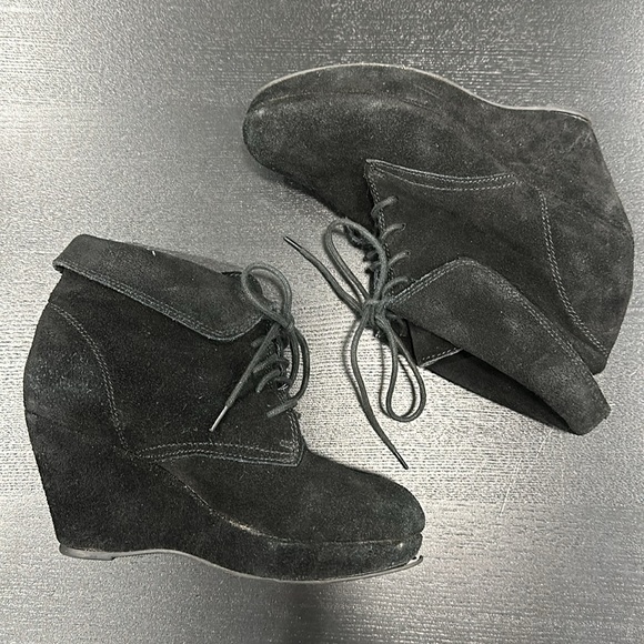 Steve Madden Maarkee Lace Up Heel Booties - 8 - Picture 3 of 10